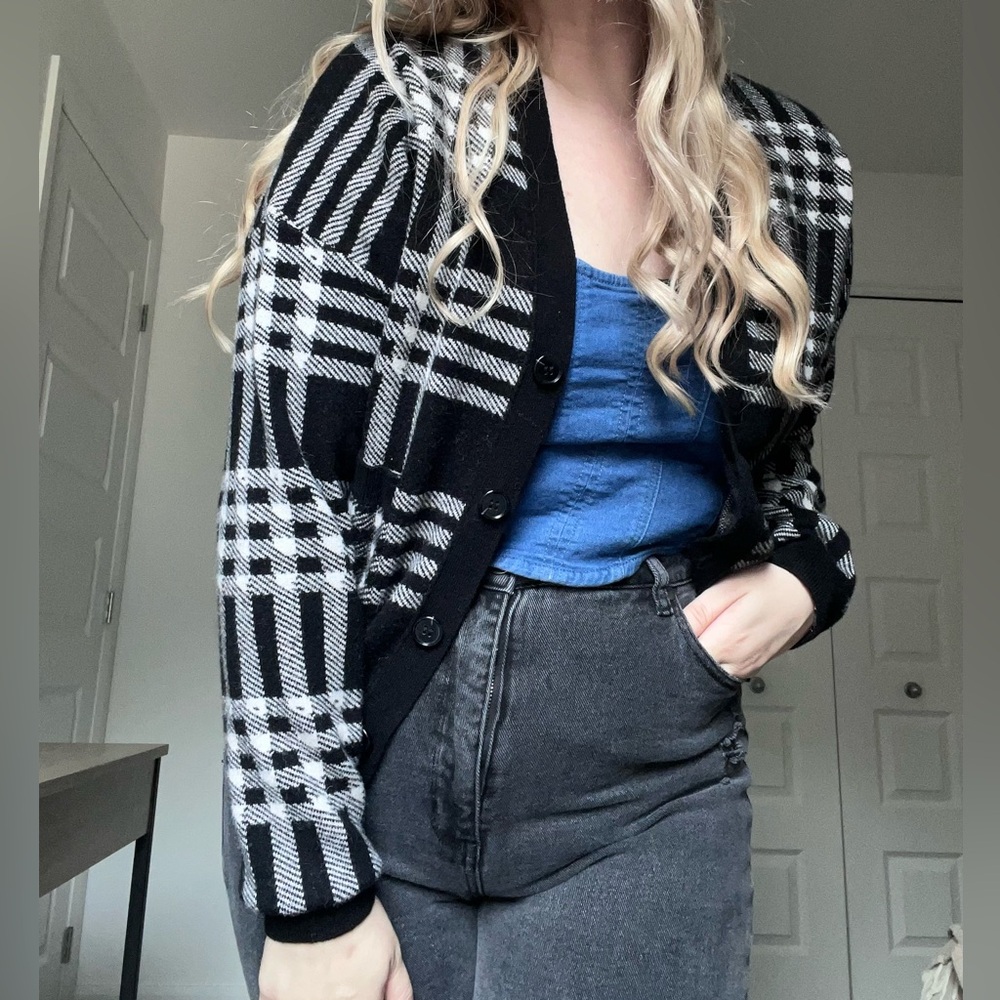 BUFFALO cardigan in black and white